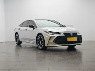 Toyota Avalon 2024 купить из Китая, цена 5 806 000 ₽ — Suifenhe Auto