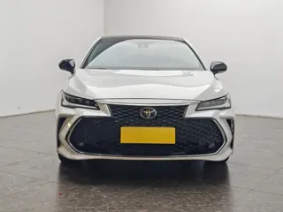 Toyota Avalon 2024 купить из Китая, цена 5 806 000 ₽ — Suifenhe Auto