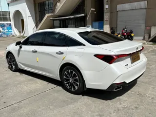 Toyota Avalon 2024 купить из Китая, цена 3 827 000 ₽ — Suifenhe Auto