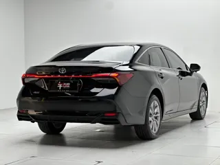 Toyota Avalon 2025 купить из Китая, цена 3 371 000 ₽ — Suifenhe Auto