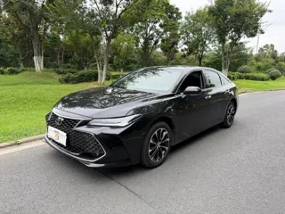 Toyota Avalon 2024 купить из Китая, цена 3 123 000 ₽ — Suifenhe Auto