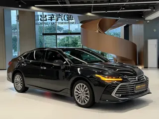 Toyota Avalon 2024 купить из Китая, цена 4 059 000 ₽ — Suifenhe Auto