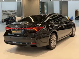 Toyota Avalon 2024 купить из Китая, цена 4 059 000 ₽ — Suifenhe Auto