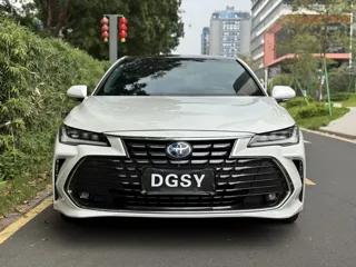 Toyota Avalon 2024 купить из Китая, цена 5 804 000 ₽ — Suifenhe Auto