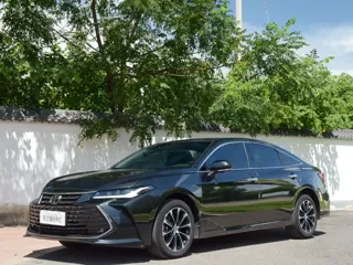 Toyota Avalon 2024 купить из Китая, цена 3 918 000 ₽ — Suifenhe Auto