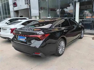 Toyota Avalon 2025 купить из Китая, цена 4 281 000 ₽ — Suifenhe Auto