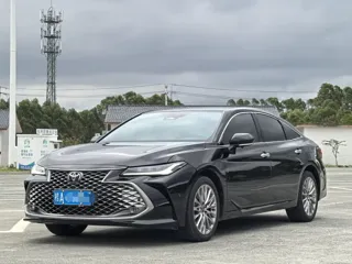 Toyota Avalon 2026 купить из Китая, цена 4 189 000 ₽ — Suifenhe Auto