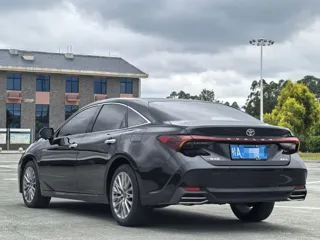 Toyota Avalon 2026 купить из Китая, цена 4 189 000 ₽ — Suifenhe Auto