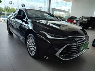 Toyota Avalon 2026 купить из Китая, цена 4 322 000 ₽ — Suifenhe Auto