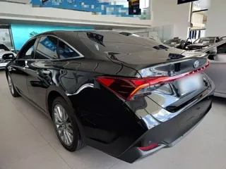 Toyota Avalon 2026 купить из Китая, цена 4 322 000 ₽ — Suifenhe Auto