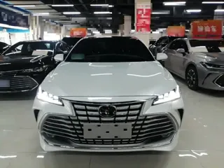 Toyota Avalon 2024 купить из Китая, цена 4 175 000 ₽ — Suifenhe Auto