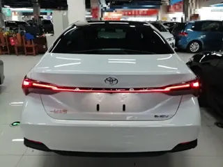 Toyota Avalon 2024 купить из Китая, цена 4 175 000 ₽ — Suifenhe Auto