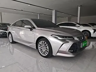 Toyota Avalon 2024 купить из Китая, цена 4 186 000 ₽ — Suifenhe Auto