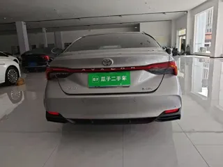 Toyota Avalon 2024 купить из Китая, цена 4 186 000 ₽ — Suifenhe Auto