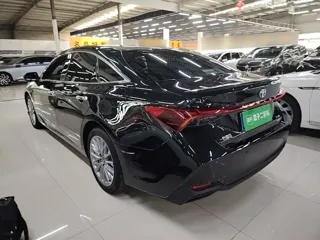 Toyota Avalon 2026 купить из Китая, цена 6 283 000 ₽ — Suifenhe Auto