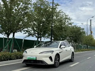 BYD 07 DM-i 2025 купить из Китая, цена 4 096 000 ₽ — Suifenhe Auto