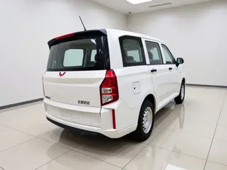 Wuling Hongguang PLUS 2026 купить из Китая, цена 1 518 000 ₽ — Suifenhe Auto
