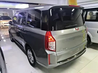 Wuling Hongguang PLUS 2019 купить из Китая, цена 1 297 000 ₽ — Suifenhe Auto