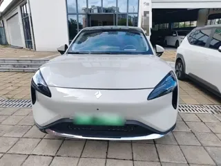 Baojun Yunhai 2025 купить из Китая, цена 2 690 000 ₽ — Suifenhe Auto