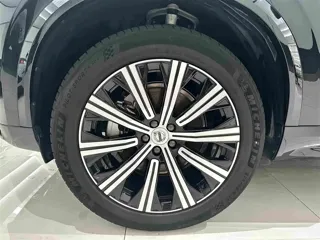 Volvo XC90 2025 купить из Китая, цена 7 068 000 ₽ — Suifenhe Auto