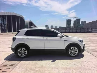 Volkswagen T-Cross 2020 купить из Китая, цена 1 364 000 ₽ — Suifenhe Auto