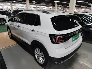 Volkswagen T-Cross 2020 купить из Китая, цена 1 481 000 ₽ — Suifenhe Auto