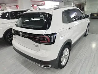 Volkswagen T-Cross 2020 купить из Китая, цена 1 438 000 ₽ — Suifenhe Auto