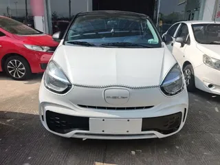 Roewe CLEVER 2022 купить из Китая, цена 873 000 ₽ — Suifenhe Auto