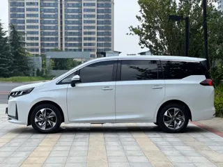 GAC Trumpchi M6 2024 купить из Китая, цена 2 826 000 ₽ — Suifenhe Auto