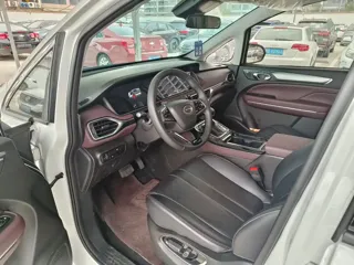 GAC Trumpchi M6 2025 купить из Китая, цена 2 828 000 ₽ — Suifenhe Auto