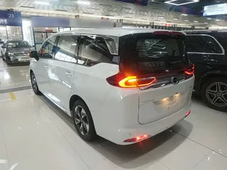 GAC Trumpchi M6 2025 купить из Китая, цена 3 128 000 ₽ — Suifenhe Auto