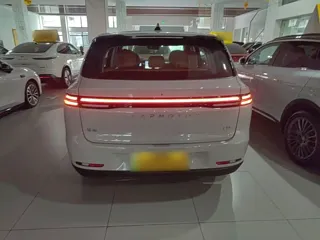 Leapmotor C10 2025 купить из Китая, цена 4 021 000 ₽ — Suifenhe Auto