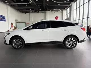 Buick Velite 6 2019 купить из Китая, цена 913 000 ₽ — Suifenhe Auto