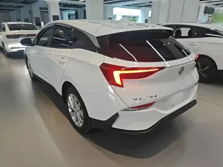 Buick Velite 6 2024 купить из Китая, цена 2 438 000 ₽ — Suifenhe Auto