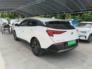 Buick Velite 6 2024 купить из Китая, цена 2 436 000 ₽ — Suifenhe Auto