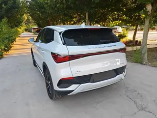 BYD Yuan 2023 купить из Китая, цена 3 317 000 ₽ — Suifenhe Auto