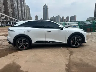 Deepal S07 2025 купить из Китая, цена 3 296 000 ₽ — Suifenhe Auto