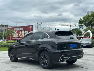 Hongqi HS5 2024 купить из Китая, цена 3 594 000 ₽ — Suifenhe Auto
