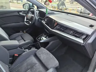 Audi Q4 e-tron 2023 купить из Китая, цена 4 454 000 ₽ — Suifenhe Auto
