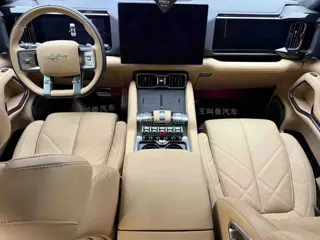 Fangchengbao Bao 8 2024 купить из Китая, цена 9 526 000 ₽ — Suifenhe Auto