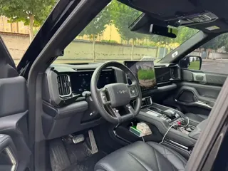 Fangchengbao Bao 8 2025 купить из Китая, цена 8 745 000 ₽ — Suifenhe Auto