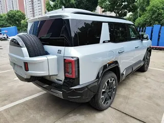 Fangchengbao Bao 8 2025 купить из Китая, цена 9 889 000 ₽ — Suifenhe Auto