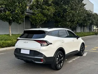 Kia SPORTAGE 2024 купить из Китая, цена 3 138 000 ₽ — Suifenhe Auto
