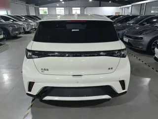 BYD Dolphin 2024 купить из Китая, цена 1 599 000 ₽ — Suifenhe Auto