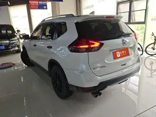 Nissan X-Trail 2023 купить из Китая, цена 2 231 000 ₽ — Suifenhe Auto