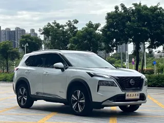 Nissan X-Trail 2024 купить из Китая, цена 4 226 000 ₽ — Suifenhe Auto