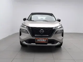 Nissan X-Trail 2023 купить из Китая, цена 4 675 000 ₽ — Suifenhe Auto