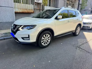 Nissan X-Trail 2020 купить из Китая, цена 2 243 000 ₽ — Suifenhe Auto