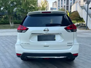 Nissan X-Trail 2020 купить из Китая, цена 2 115 000 ₽ — Suifenhe Auto