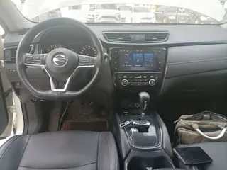 Nissan X-Trail 2020 купить из Китая, цена 2 279 000 ₽ — Suifenhe Auto